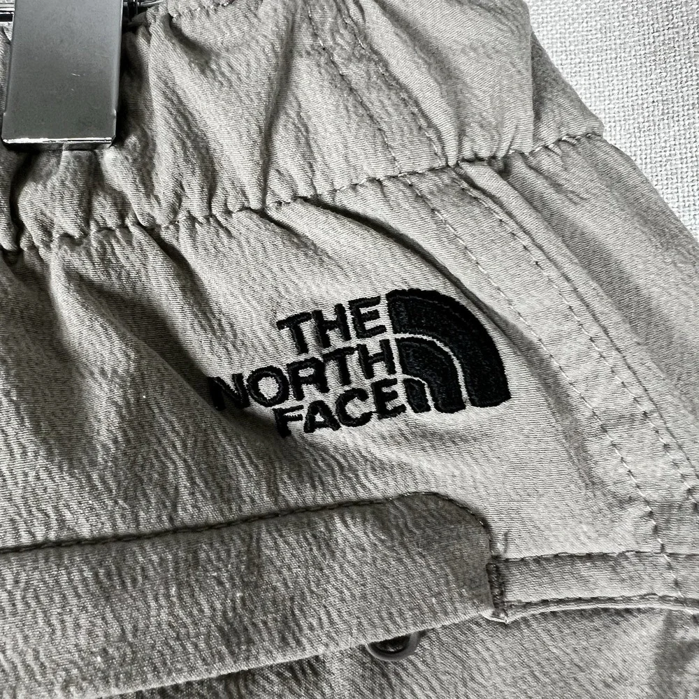The North Face Men's Medium Summit Series Kahki Shorts Hiking‎ Cargo Fishing